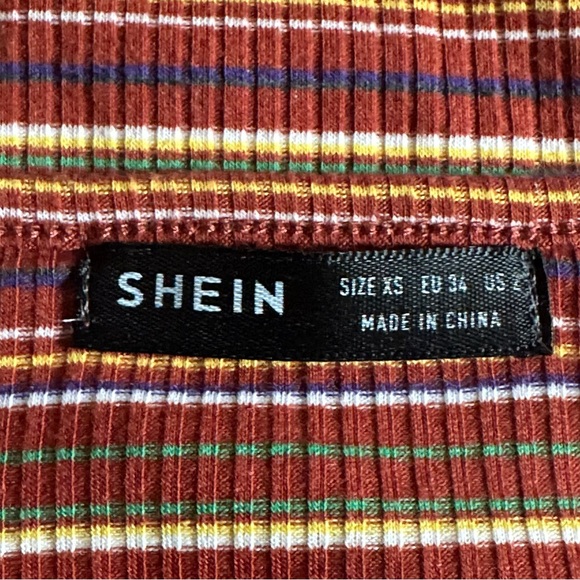 3/$15 | Halterneck Striped Rib Knot Cropped Top - Picture 5 of 10